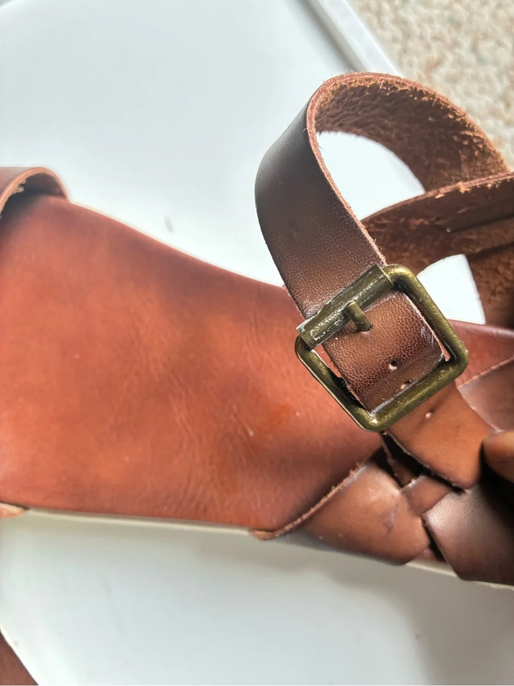 MIA simple leather
